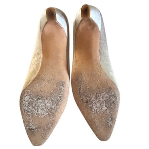 Stuart Weitzman Mid Corniche Satin Pumps 8.5 B – Ivory/White - Picture 9 of 10